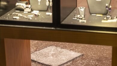 الولايات المتحدة.. لصوص ينهبون مجوهرات بمليوني دولار في أقل من دقيقتين