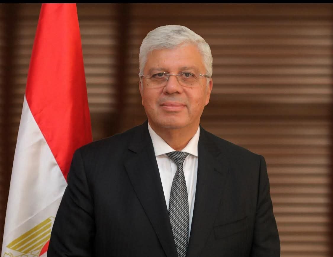 وزير التعليم العالي يوجه بحل مشكلة الطالبة عائشة أحمد 