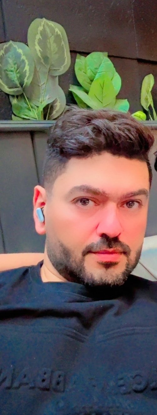 إصابة الصحفي سيد بغدادي في حادث تصادم بطريق اسكندرية