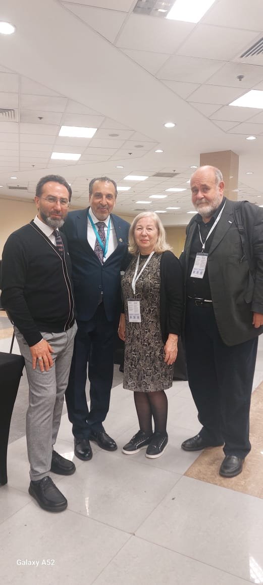 تحت شعار "عالم جديد من الوحدة الواعية" انطلقت قمة شعوب العالم بموسكو