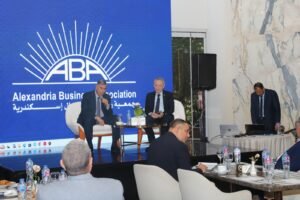 رئيس صرف الإسكندرية: نثمن تصريحات المحافظ بجاهزية وانضباط رجال الصرف الصحي